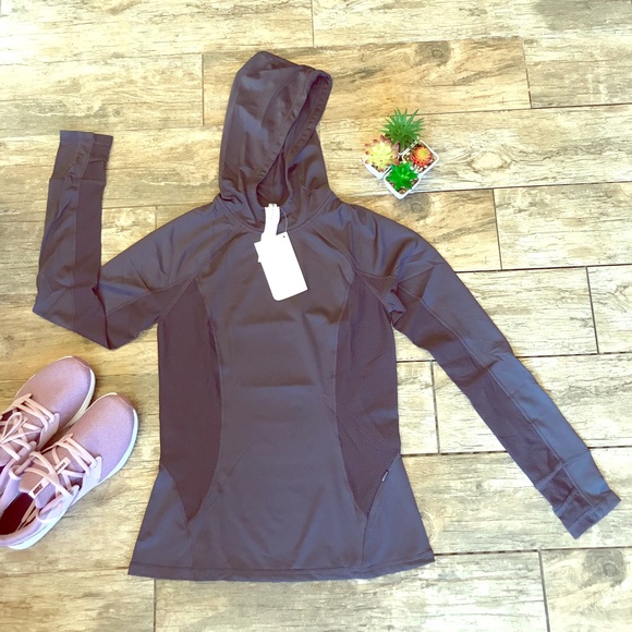 🔹NWT Fabletics Alecia Pullover - Picture 1 of 7